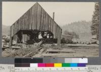 Old-fashioned mill, dry landing 1/4 s. of Quincy, California. Payne & Davis Lumber Company, August, 1920. E.F. 5.211