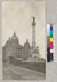 The soldier's monument and Capitol building of Iowa at Des Moines