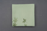 Cloth with leaf pattern for purifying tea utensils