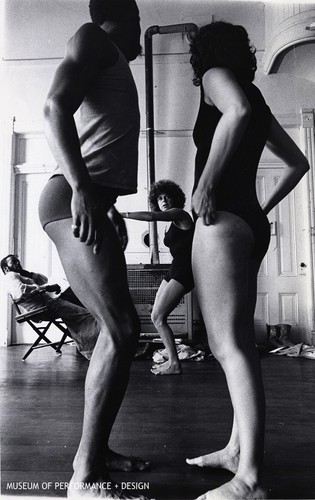 Anna Halprin teaching "Ceremony of Us" to two performers