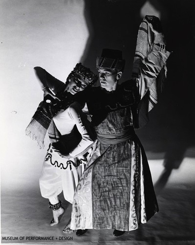 Anna Halprin and Welland Lathrop in Halprin's "Emek"