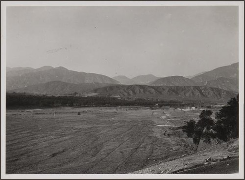 Devil's Gate Reservoir from the southeast, Pasadena