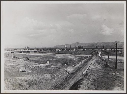 Looking east from river bluff on 1st Street, Montebello Boulevard toward Pico Boulevard