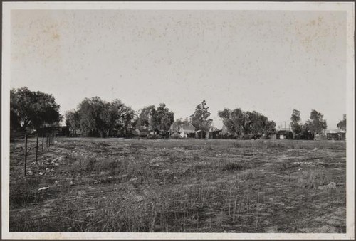 Auto camp, from Solo St. (?) and Firestone Boulevard toward north