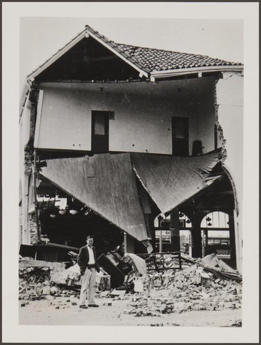 Garage, Compton