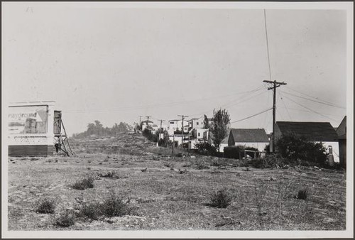 Los Feliz Boulevard and Rowena Avenue, looking east