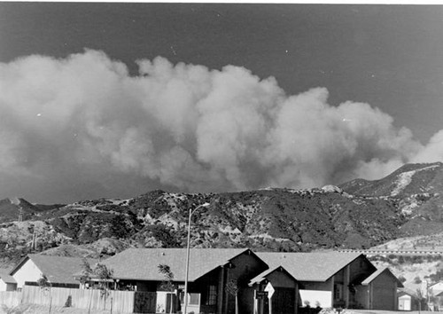 Fire in hills above Sylmar