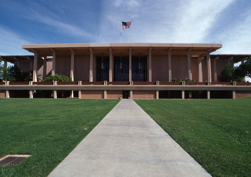 Oviatt Library, before 1994