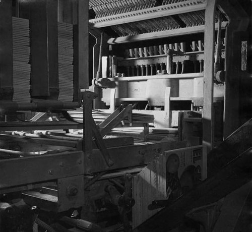 Assembling crates, circa 1935-1945