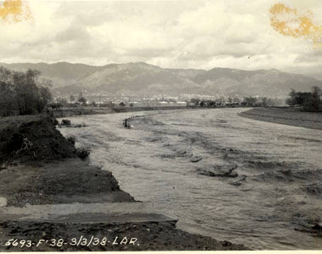 Los Angeles River flood of 1938, near Niagara Street, Burbank