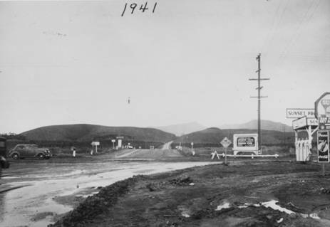 Intersection of Sepulveda Boulevard and San Fernando Mission Boulevard, 1941