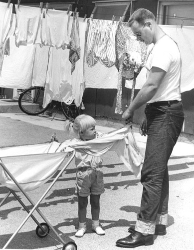 Residents at Glen Vet Court, Glendale, 1953
