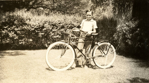 Robert Holtby with his Shelby Flyer, 1933