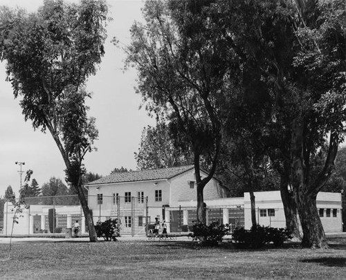 Reseda Park pool buildings, circa 1950s