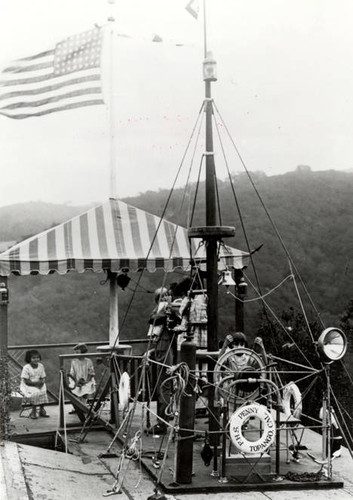 Children on top of Fred Solomon home, Topanga, Calif