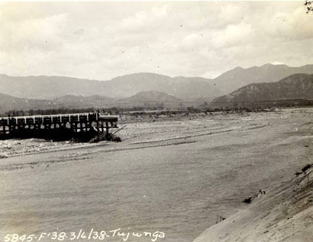 Tujunga Wash flood, Lake View Terrace, 1938