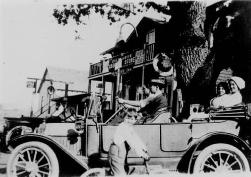 Calabasas Grocery Store, Calabasas, 1914