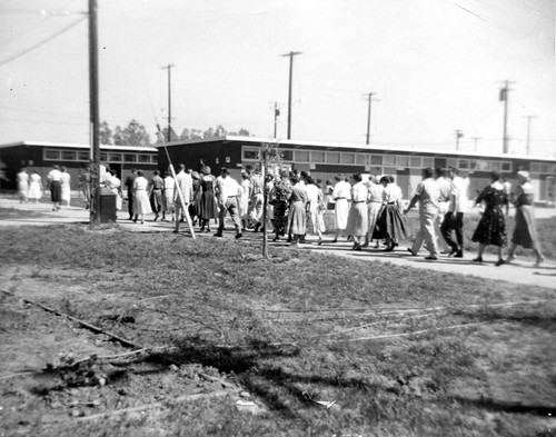 Students returning class, Los Angeles State College, San Fernando Valley Campus, Northridge, 1956