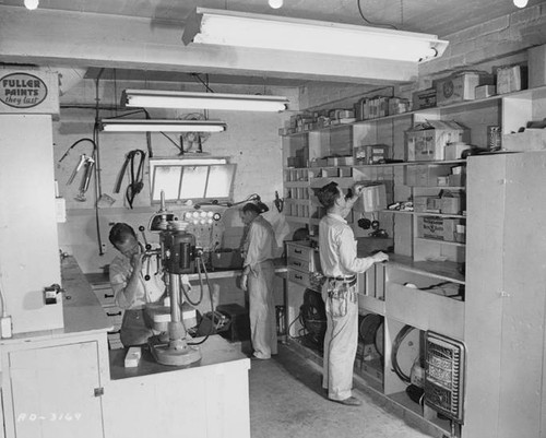 Electric shop at Lockheed Air Terminal, Burbank, 1940-1949
