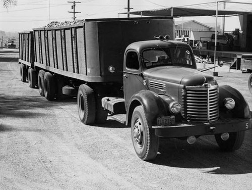 Delivering oranges, circa 1935-1945