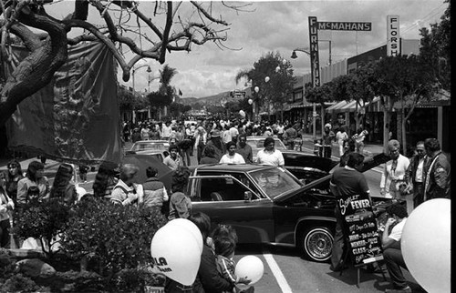 Low rider car show, San Fernando, 1983