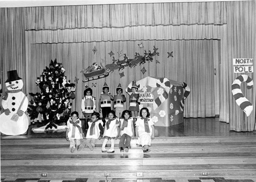Holiday program, Herrick Avenue School, Sylmar, 1978