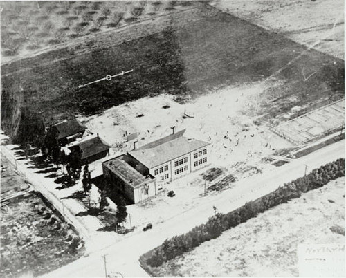 Zelzah School, April 1927