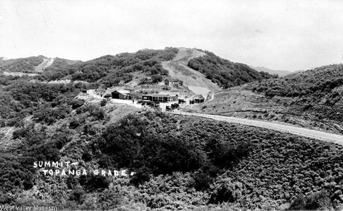 View of the summit in Topanga Canyon, circa 1920