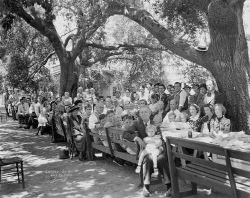 Garner's Market staff picnic, Sunland Park, Sunland, 1938