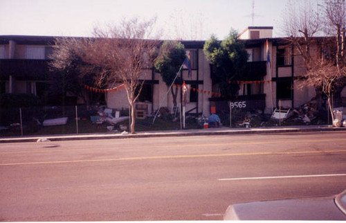 Earthquake damage at Northridge Meadows apartment house, January 1994