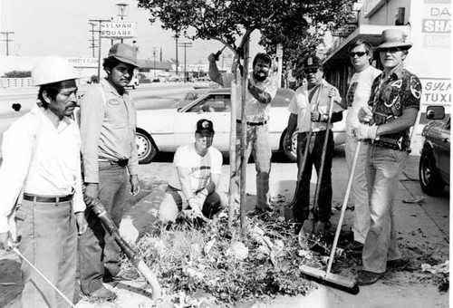 Kiwanis Club clean-up, business district, Sylmar, 1980
