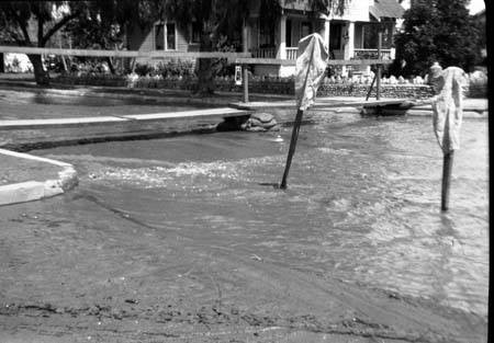 Flooded street, Reseda, 1925