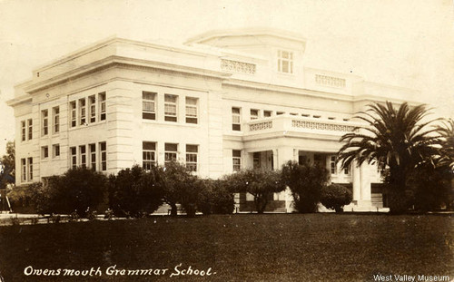 Owensmouth Grammar School, circa 1932