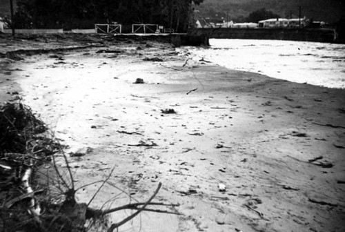 Los Angeles River flood, Studio City, 1938