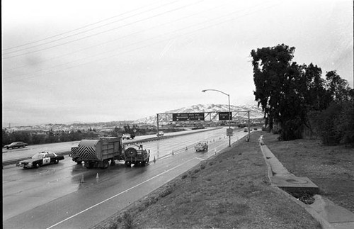 Foothill Freeway closed during snowfall, San Fernando Valley, 1989