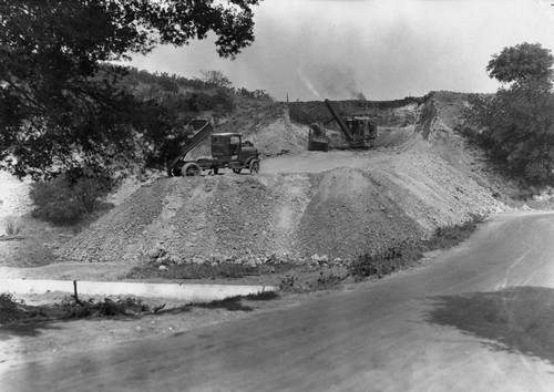 Construction of Mulholland Highway at the corner of Topanga Canyon Boulevard, circa 1924