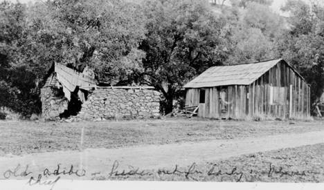 Robber's Hut on creek bank near Topanga Center, 1912