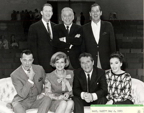 Mary, Mary cast photo, 1965