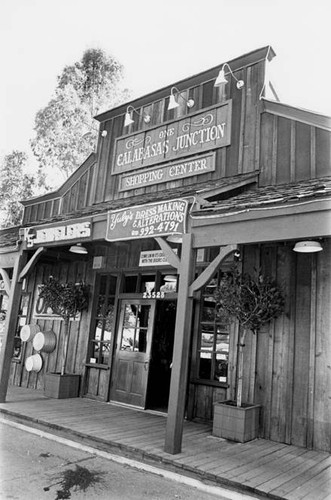 Calabasas Junction Shopping Center, Calabasas, 1990