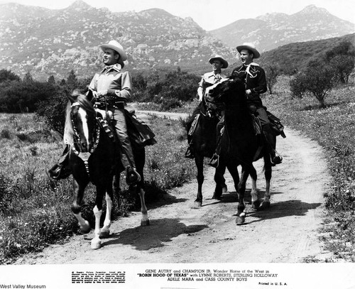 Gene Autry and Champion Jr. filming Robin Hood of Texas, 1947