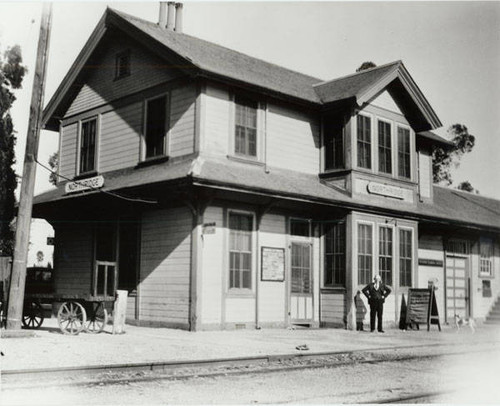 Northridge train station, Northridge, 1938