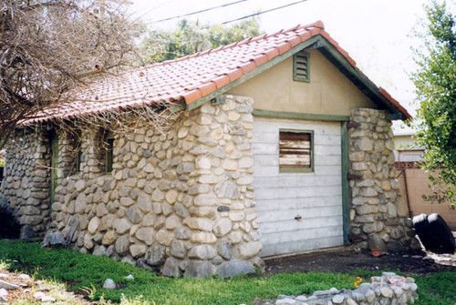 Stone garage at 10021 Stonehurst, Stonehurst tract, Sun Valley