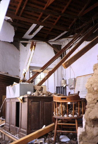 Earthquake damage at Rancho los Encinos, 1994