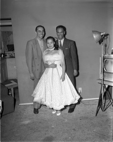 Two men and a young lady, Los Angeles