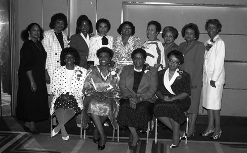 Los Angeles Alumnae Chapter Delta Sigma Theta Sorority's September breakfast participants posing together, Los Angeles, 1989