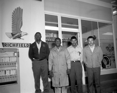 Richfield Service Station, Los Angeles, 1967