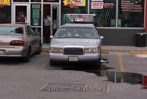 Execution at Auto Zone, Juárez, 2008