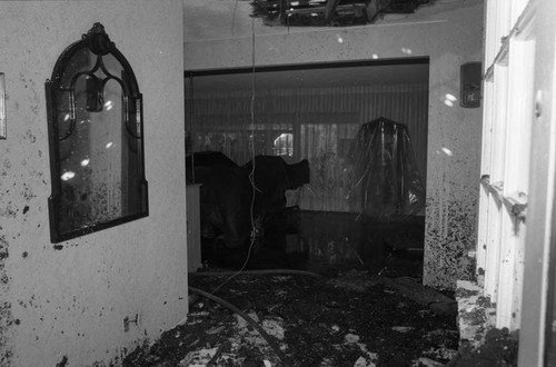 Baldwin Hills fire damage to an interior, Los Angeles, 1985