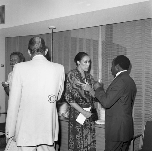 Man and woman talking, Los Angeles, 1982