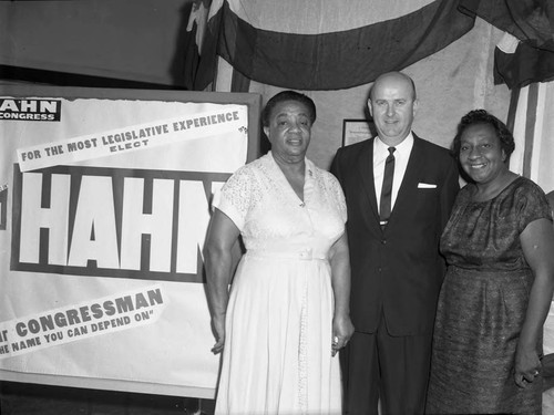 Hahn and supporters, Los Angeles, 1962